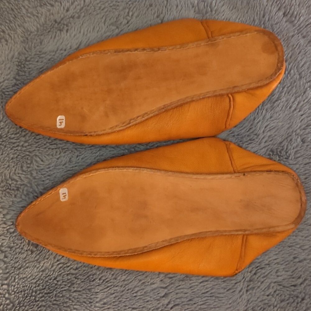 Genuine Leather Women's Slippers - Picture 2 of 3